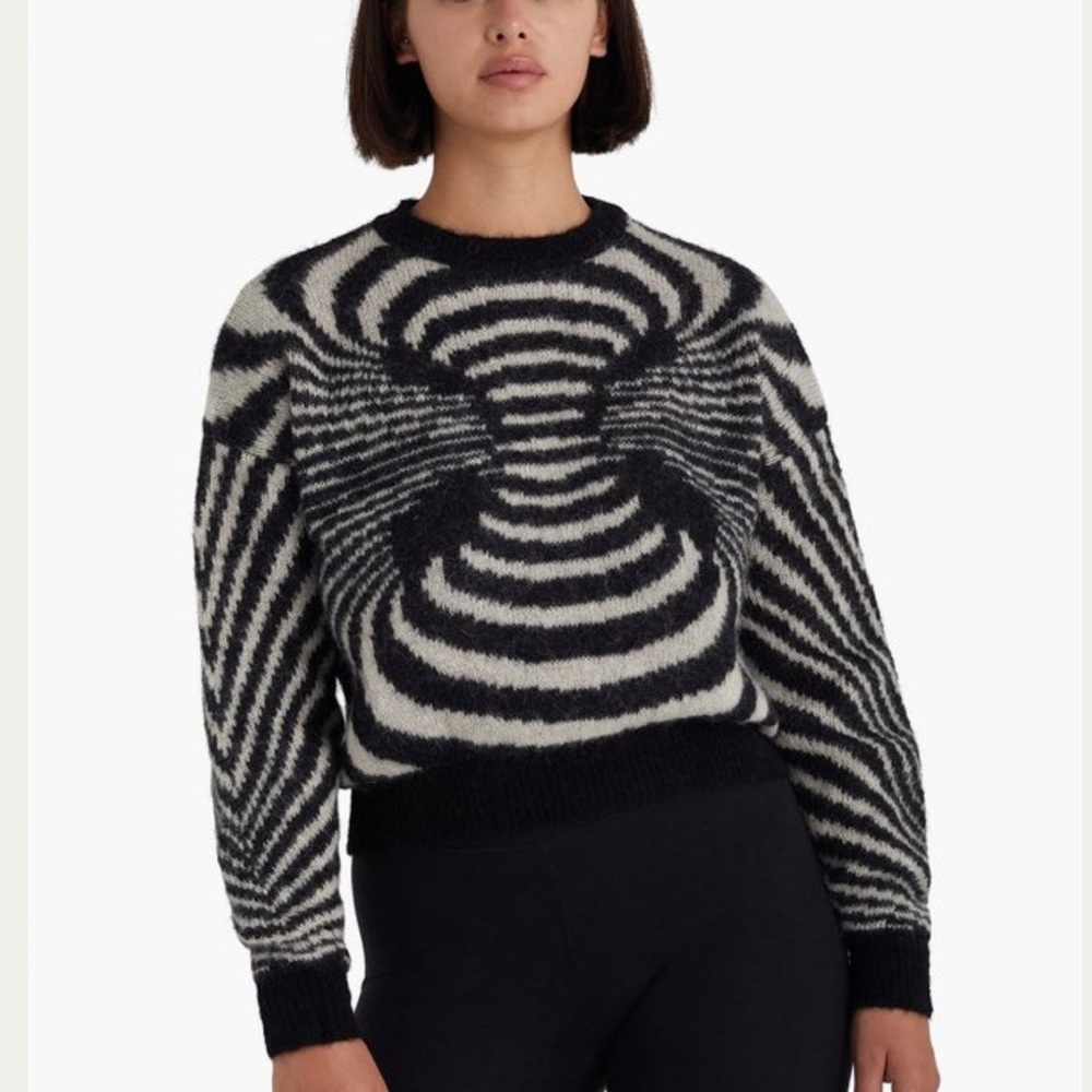 Listing for @peachytiny.